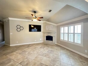 Building Photo - 1526 Waterside Village Drive