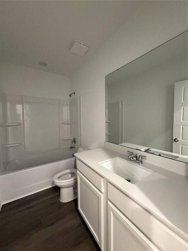 Building Photo - 2569 Olympic Ct