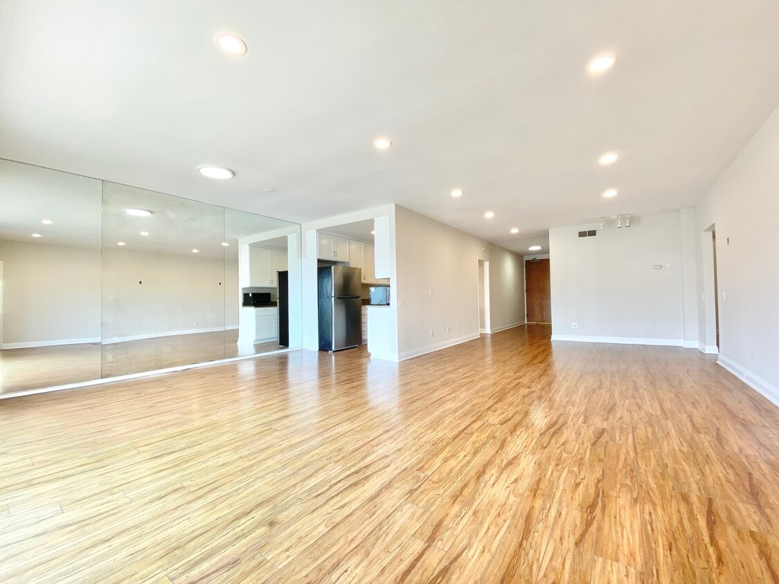 622 S Barrington Ave Unit 3 bed, Los Angeles, CA 90049 Condo for Rent