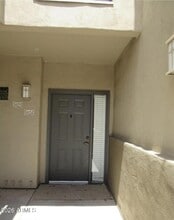 Building Photo - 600 W Grove Pkwy