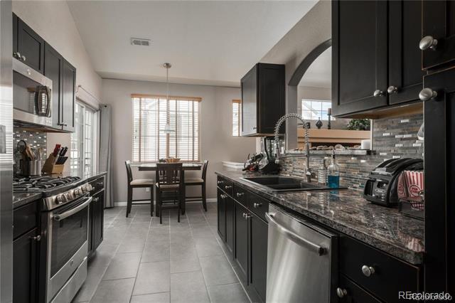 Foto del edificio - 22645 E Ontario Dr