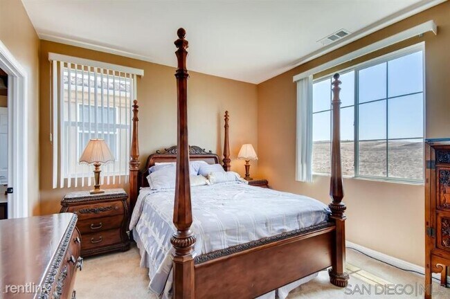 Foto del edificio - 5 br, 5 bath House - 1642 Fleishbein St.