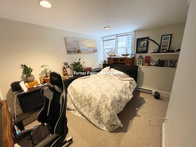 Building Photo - 16 Cedar Lane Way