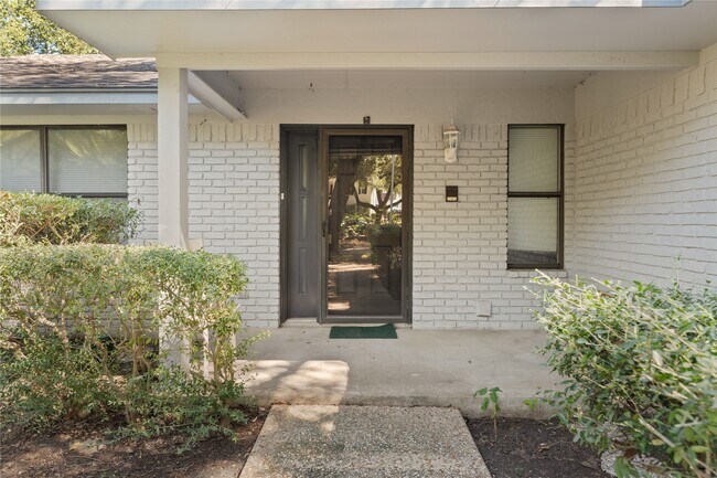 Foto del edificio - 2807 N 42nd St