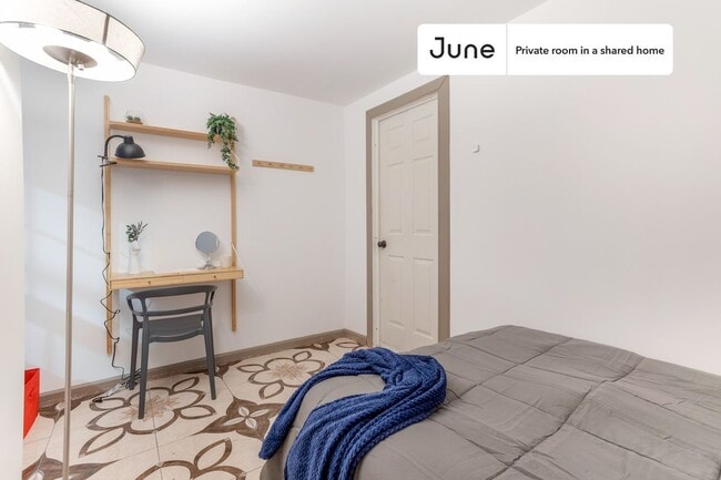 Building Photo - Functional ROOM at The Upper Manhattan House