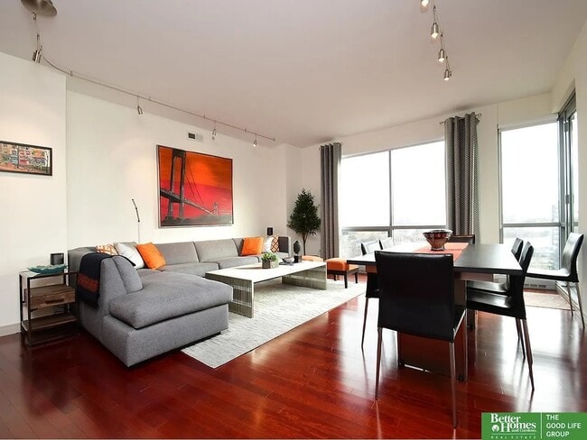 Photo - 200 S 31st Ave Apartment