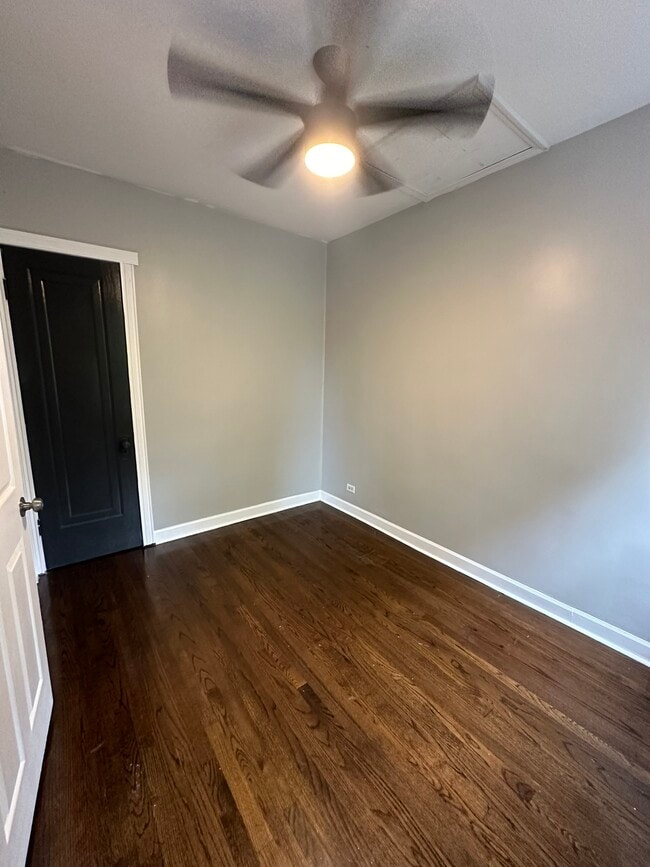 Foto del edificio - 1926 Wesley Ave