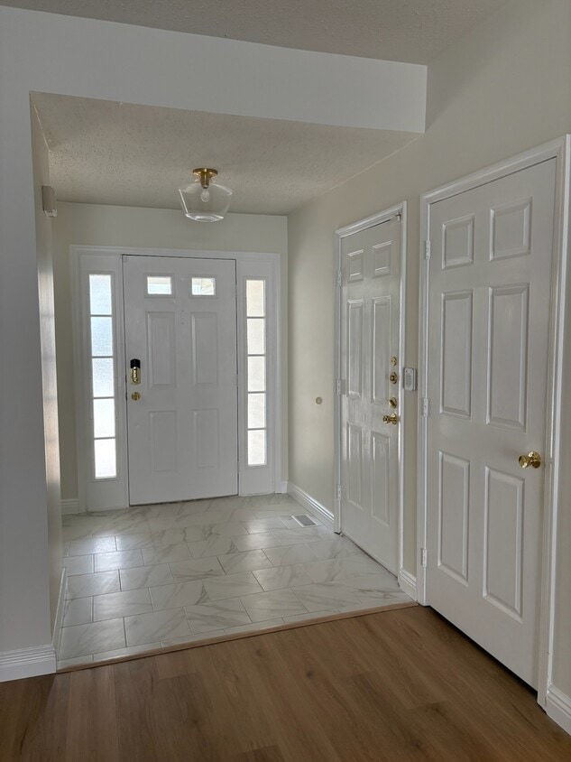 Entrance - 66 Wildflower Ln