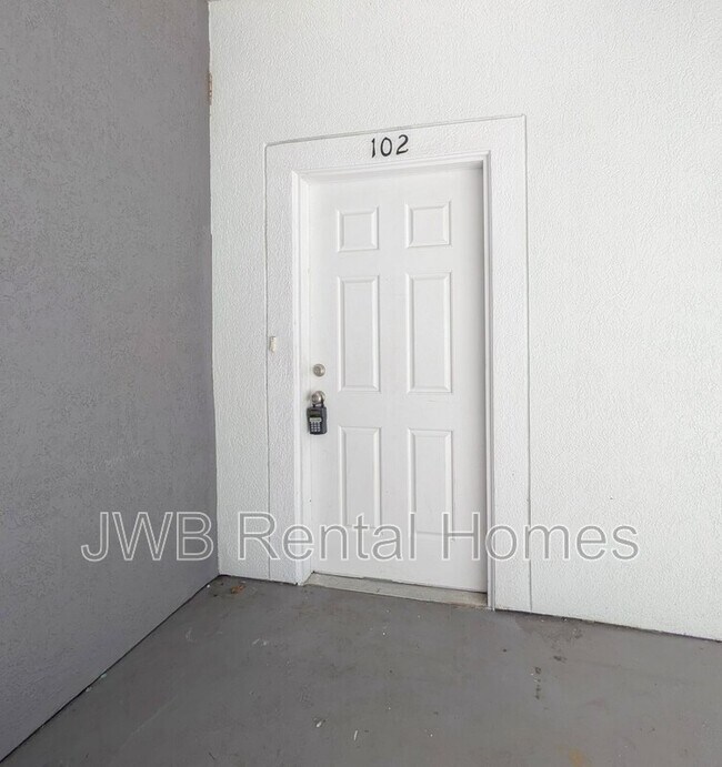 Building Photo - 7920 Merrill Rd