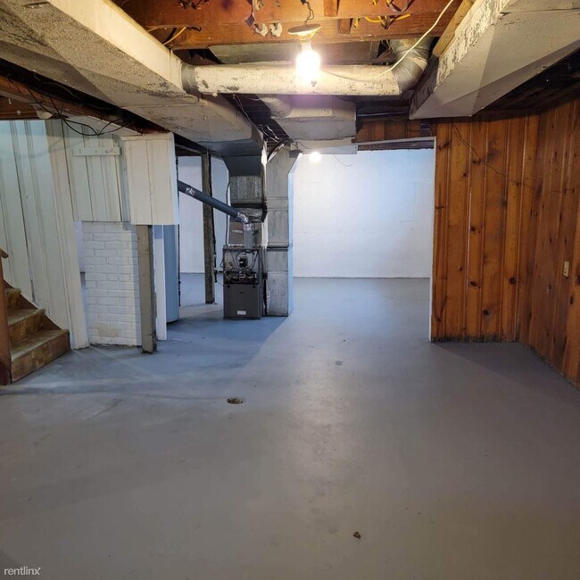 Building Photo - 3 br, 1 bath House - 6200 Lodewyck St