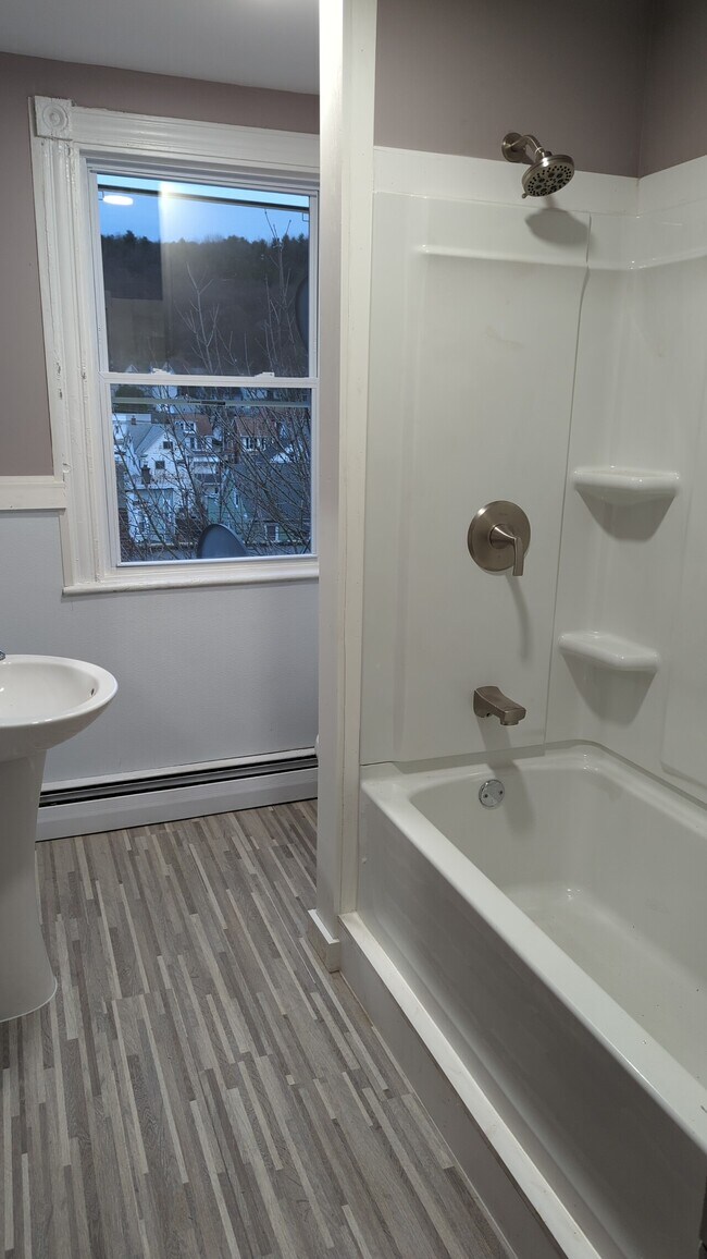 212 W Ridge St Unit 3, Lansford, PA 18232 Condo for Rent in Lansford