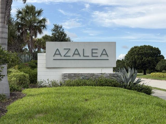 Foto del edificio - 9044 Dahlia Cir