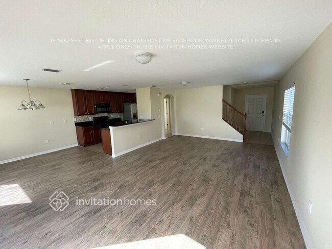 Foto del edificio - 3340 Cardinal Feather Dr