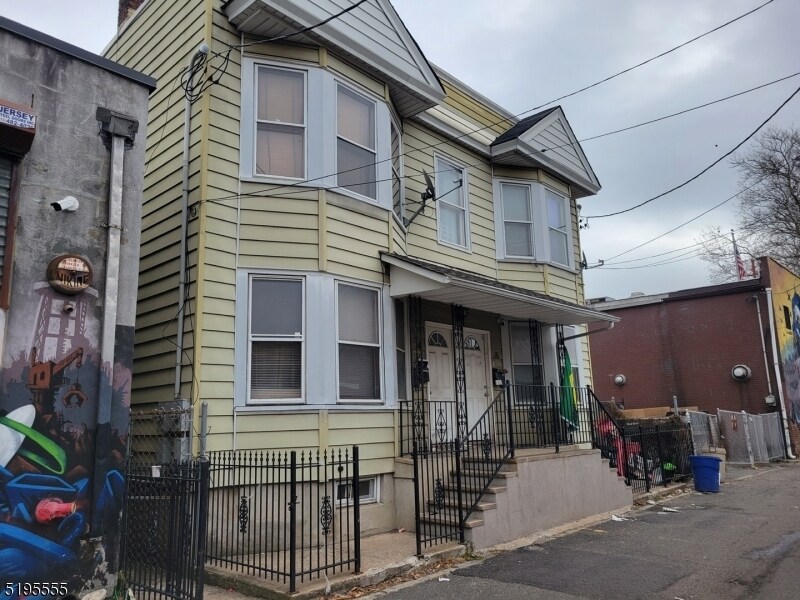 14 Cortland Pl, Newark, NJ 07105 House Rental in Newark, NJ