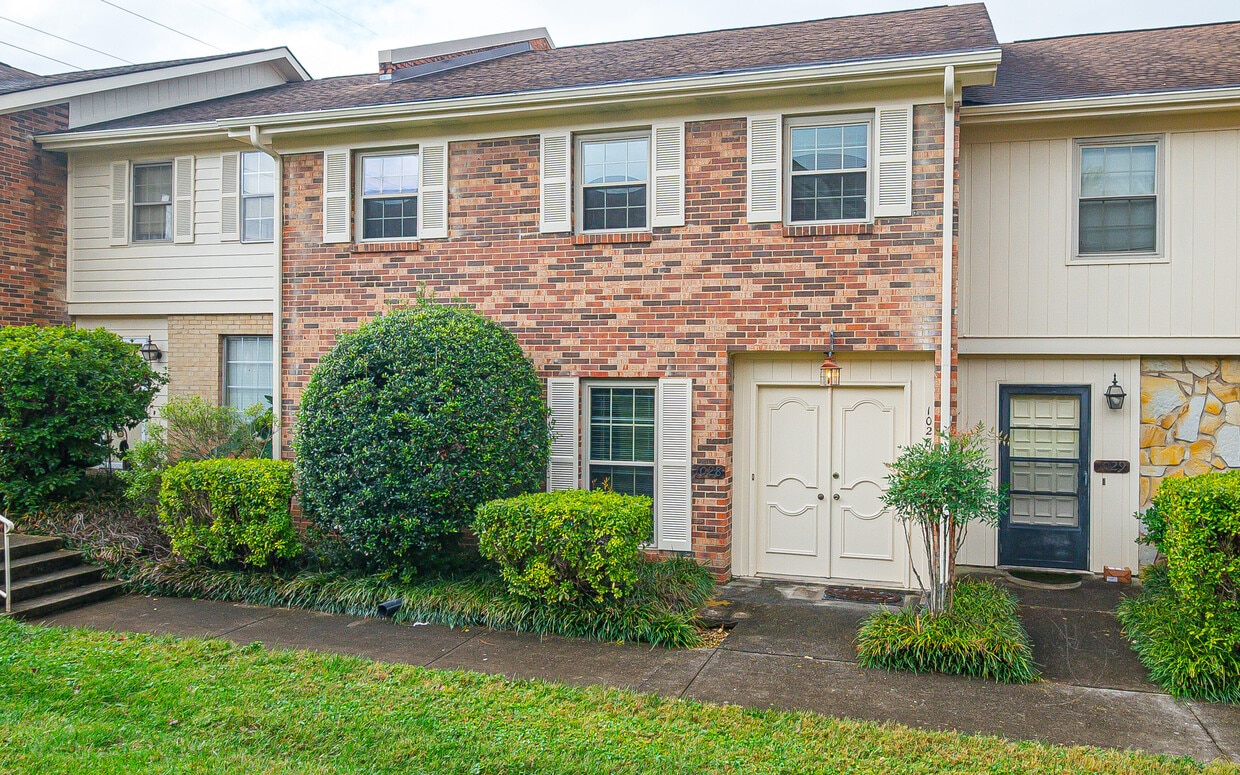 Photo - 7914 Gleason Dr (Knoxville, TN)