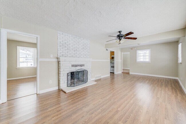 Foto del edificio - 110 De Smet Dr