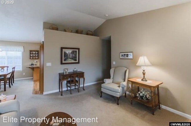 3 br, 2 bath House - 1096 Fuji Lane - 4