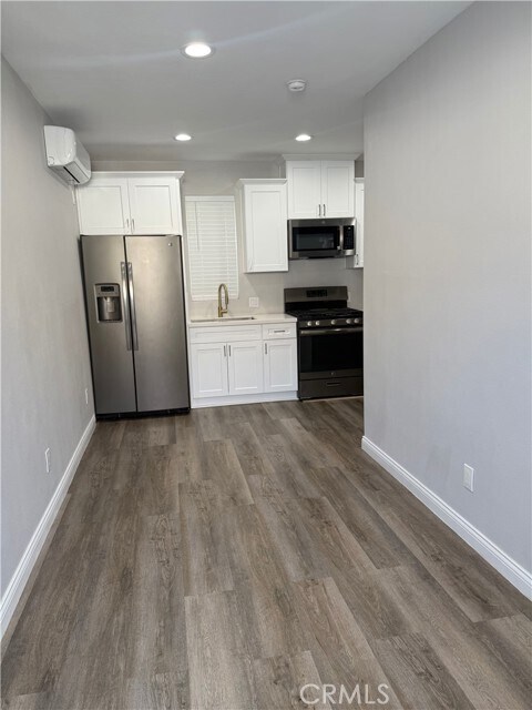 Foto del edificio - 453 W Grevillea St