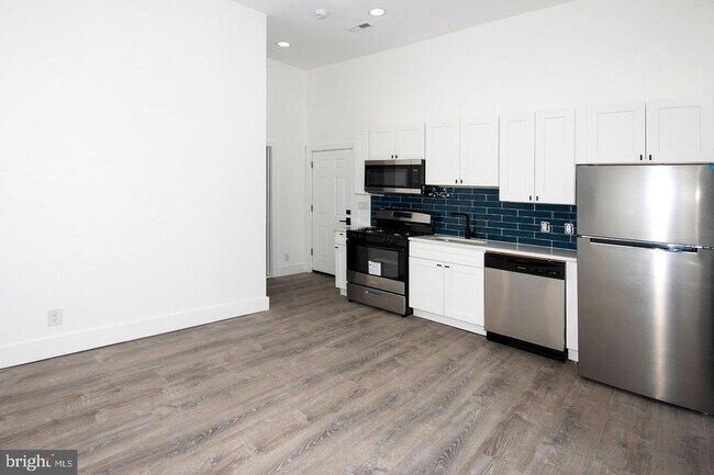 Building Photo - 30 Haddon Ave