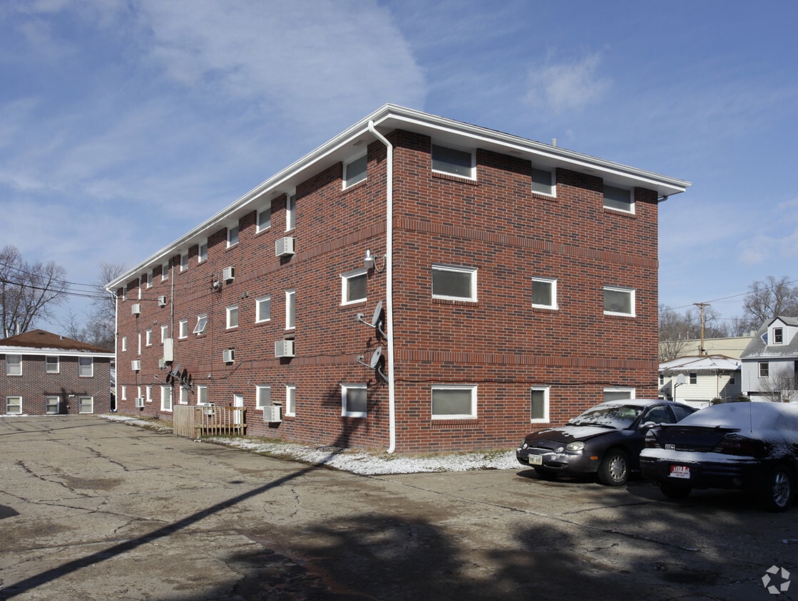 Building Photo - 6303 Taylor Cir