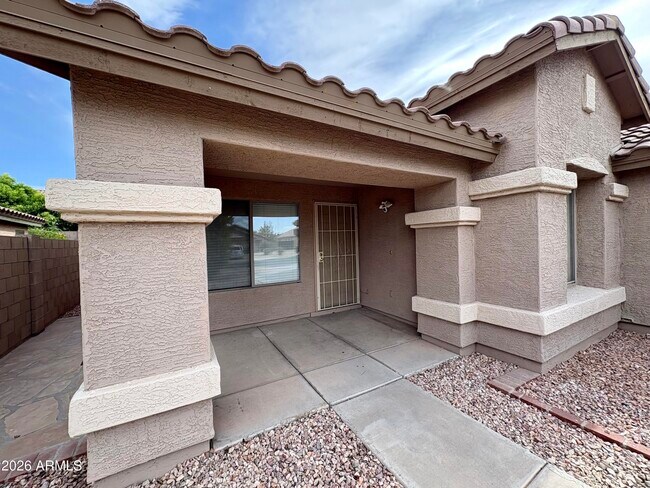 Building Photo - 8556 W Carol Ave