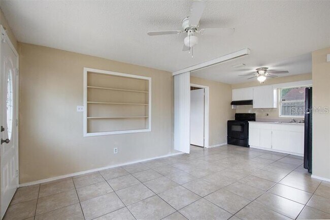 Foto del edificio - 12865 119th St N