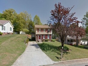 Building Photo - 6 Lord Foxley Ct