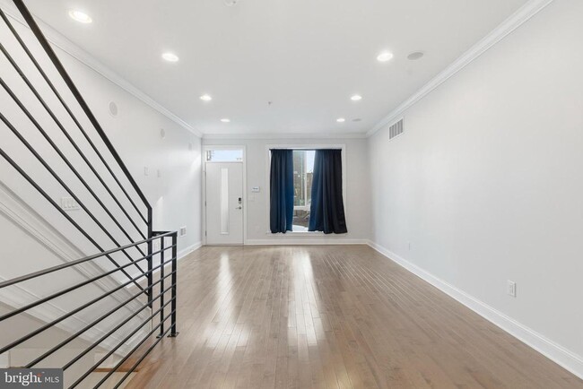 Building Photo - 1752 N 27th St