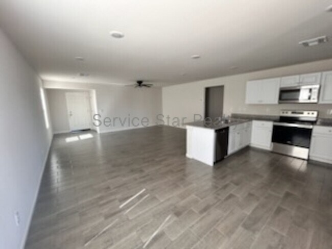 Foto del edificio - 24516 W Pima St