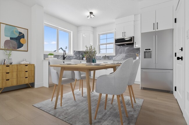 Building Photo - 9842-155 155 St NW