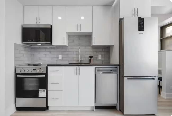 Building Photo - 280 Laurier Ave E