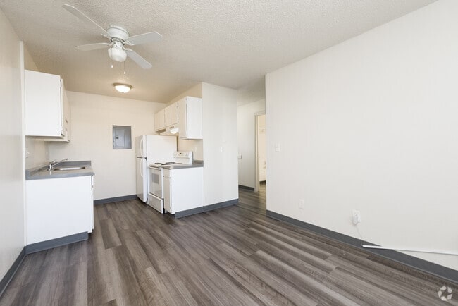 1BR, 1BA - 424SF - Foundry at Pueblo