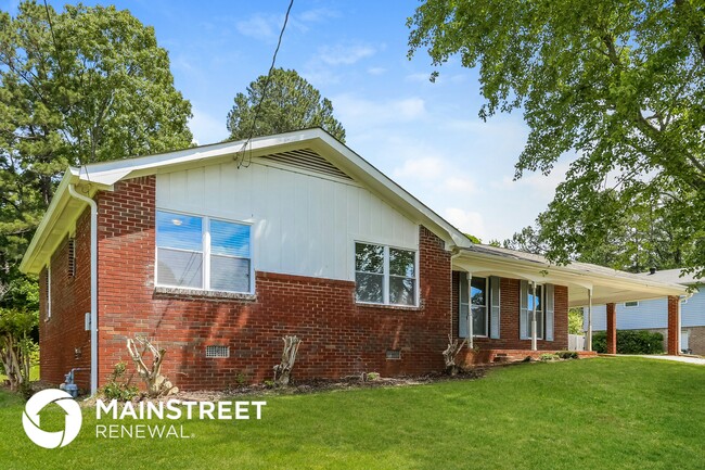 Building Photo - 6165 Marilla St