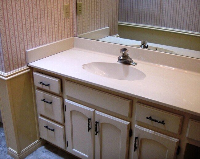 Building Photo - 4328 Tiffani Dr