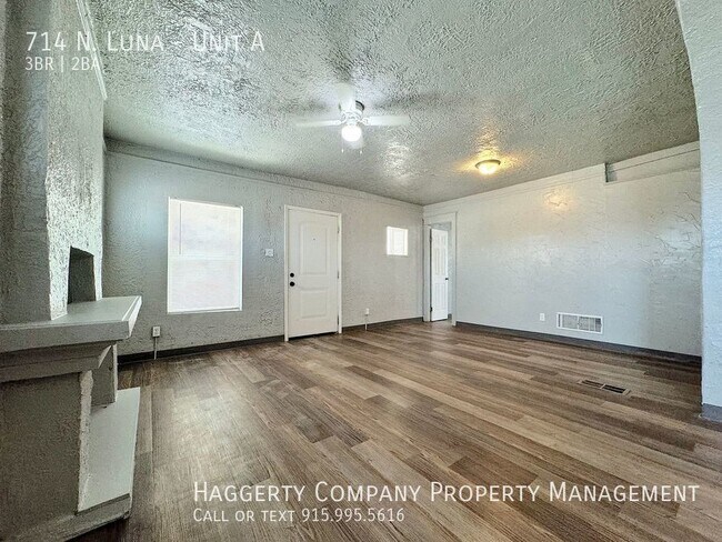Building Photo - Historic 3bed/2bath Refrig A/C ALL UTILTIE...