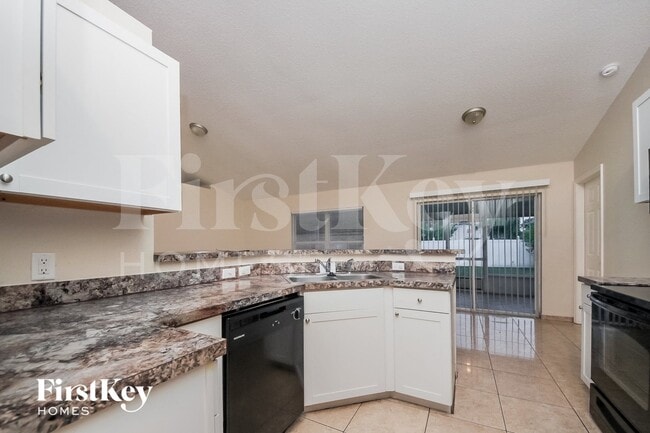 Building Photo - 1307 Dover Dr