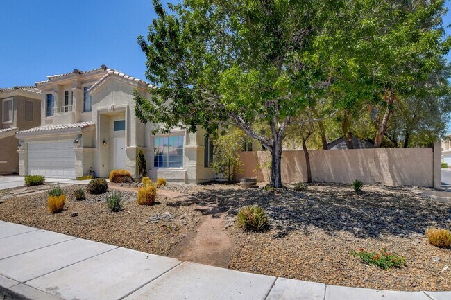 Building Photo - Beautiful 4 Bedroom, 2 Story Home in Corne...
