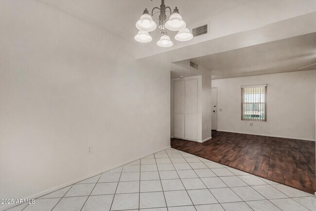 Foto del edificio - 16828 N 108th Ave