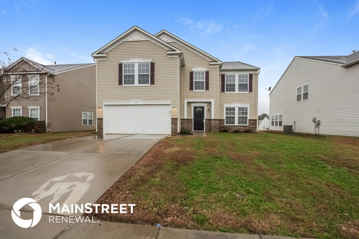 Foto principal - 309 Zander Woods Ct