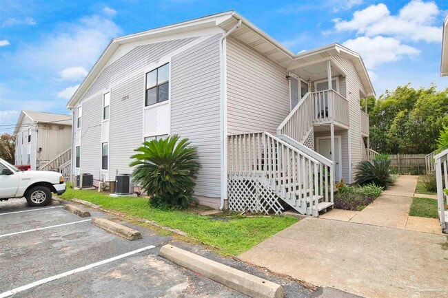 Foto del edificio - 1275 Redwood Ln