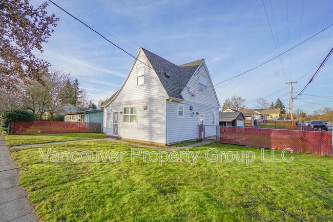 Building Photo - 1714 E 33rd St