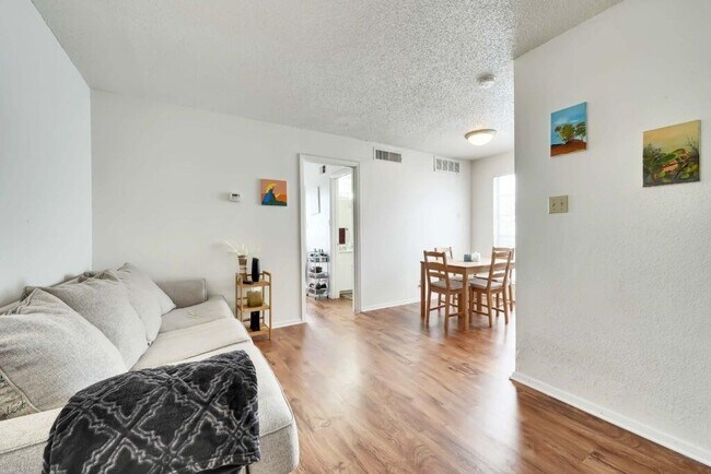 Foto del edificio - 2803 Hemphill Park