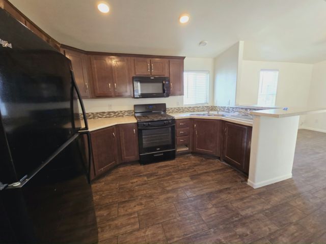 Foto del edificio - 3825 N Nellis Blvd