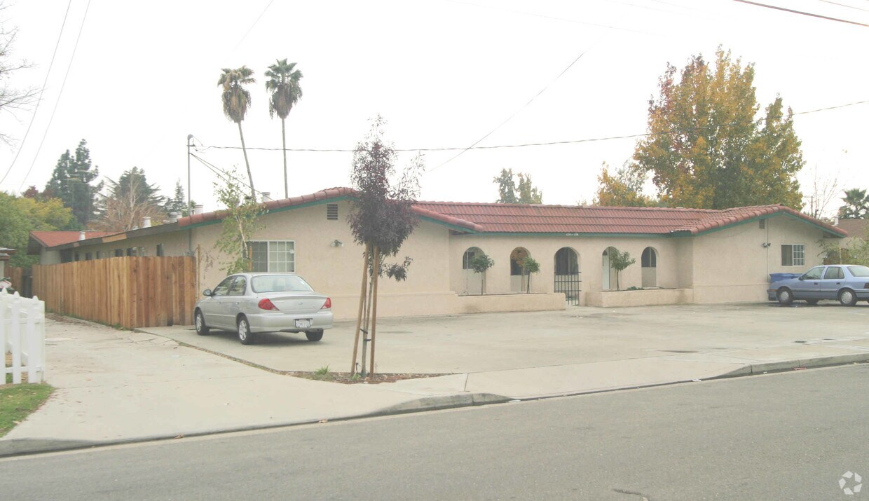 Building Photo - 128-136 Starr Ave