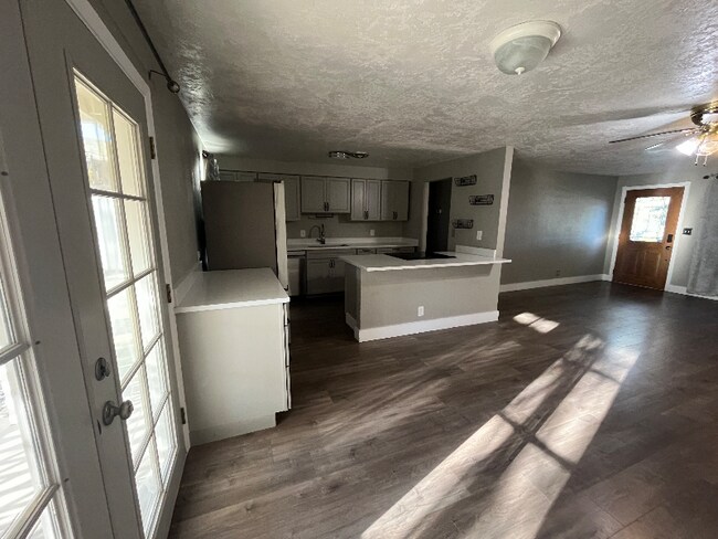 Foto del edificio - 1012 Whitman Ct