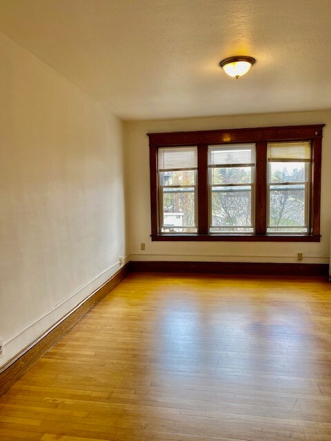 Foto del edificio - 182 Oak St