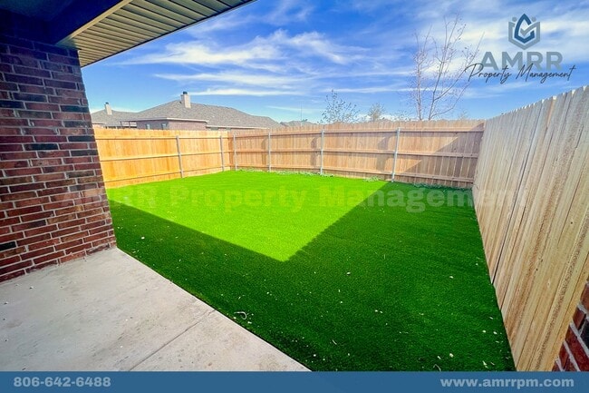 Building Photo - 2115 Kokomo Ave