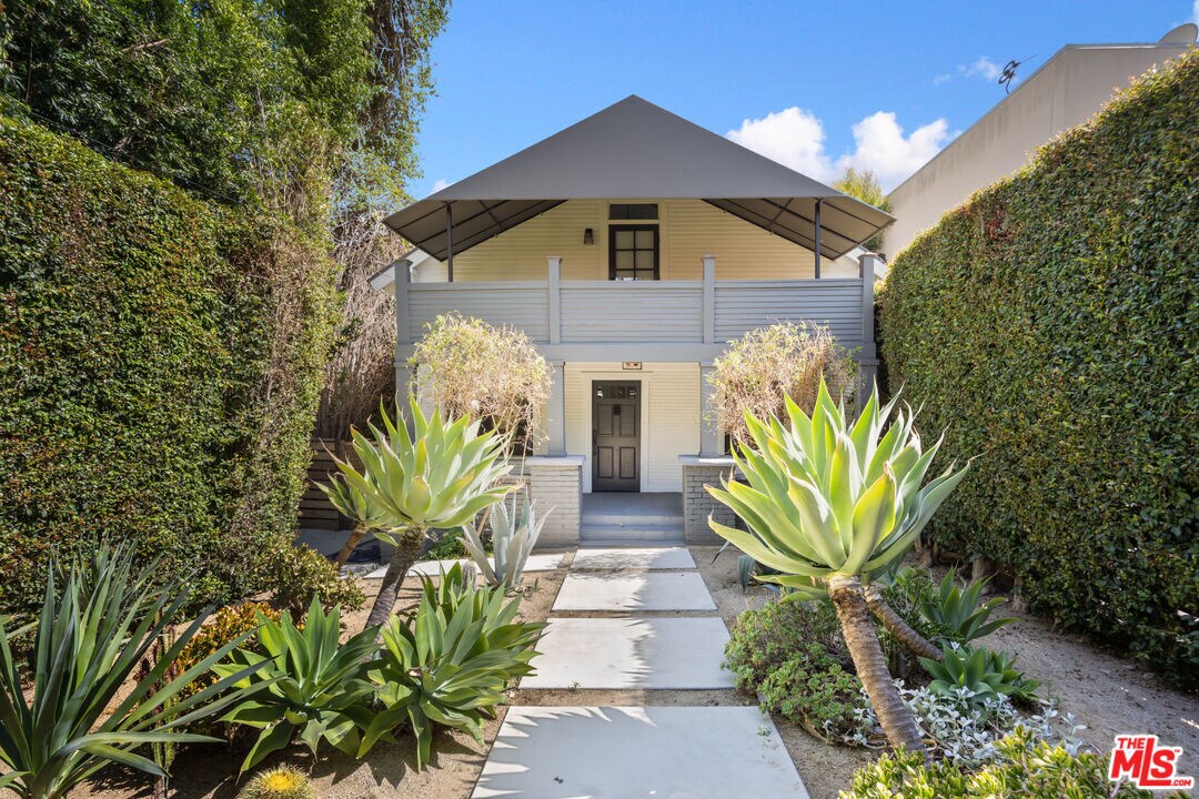 Foto principal - 9014 Harratt St