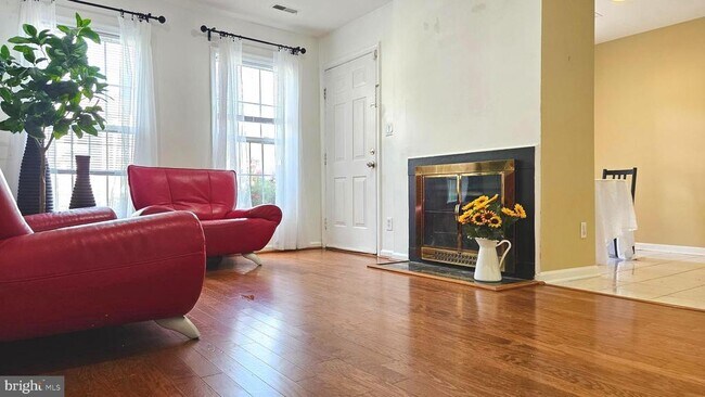 Foto del edificio - 6008 Rabbit Hill Ct