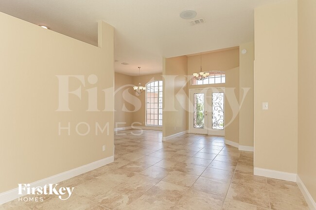 Building Photo - 8500 Sugar Palm Ct